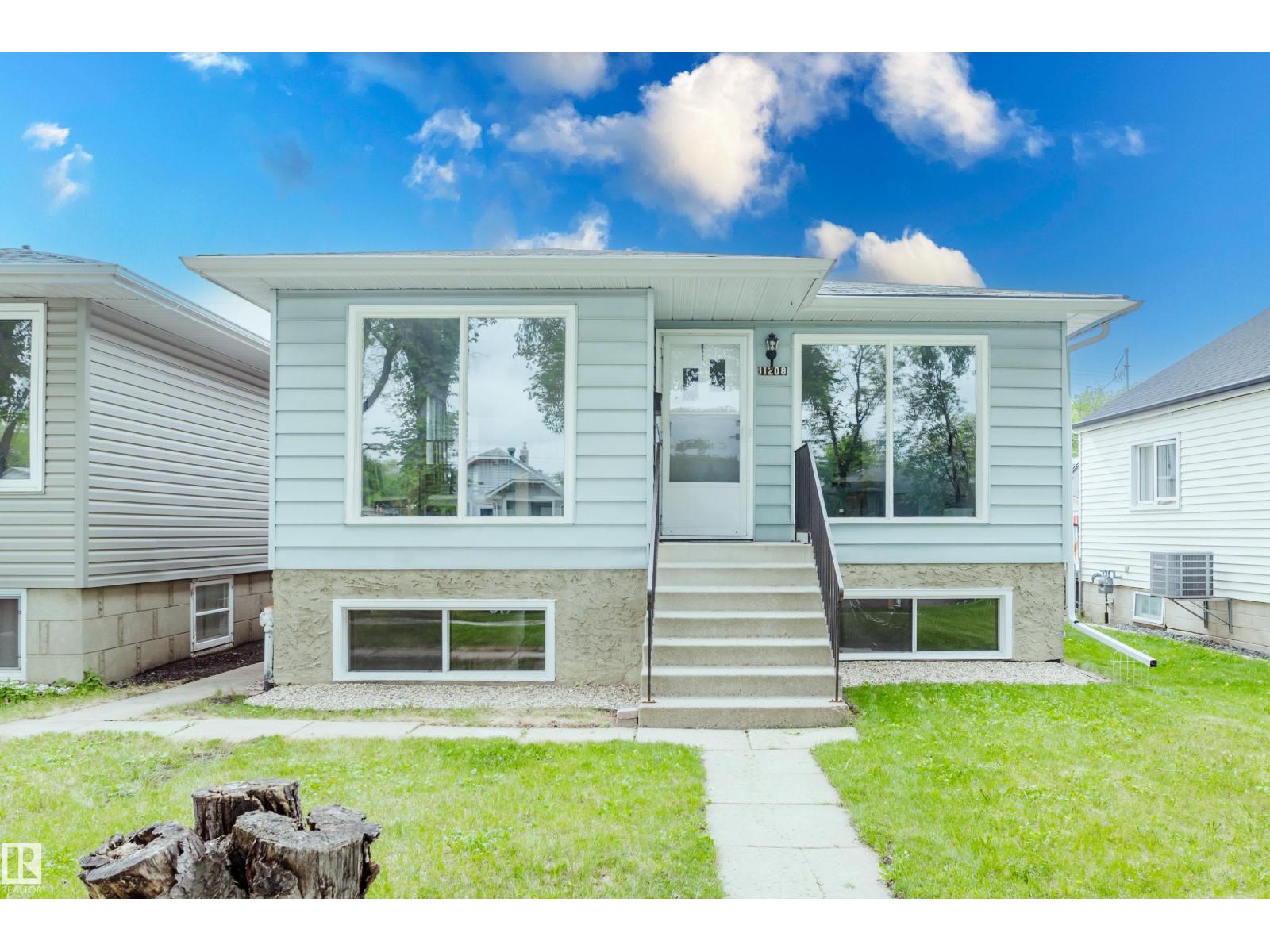 11208 69 ST NW - 41