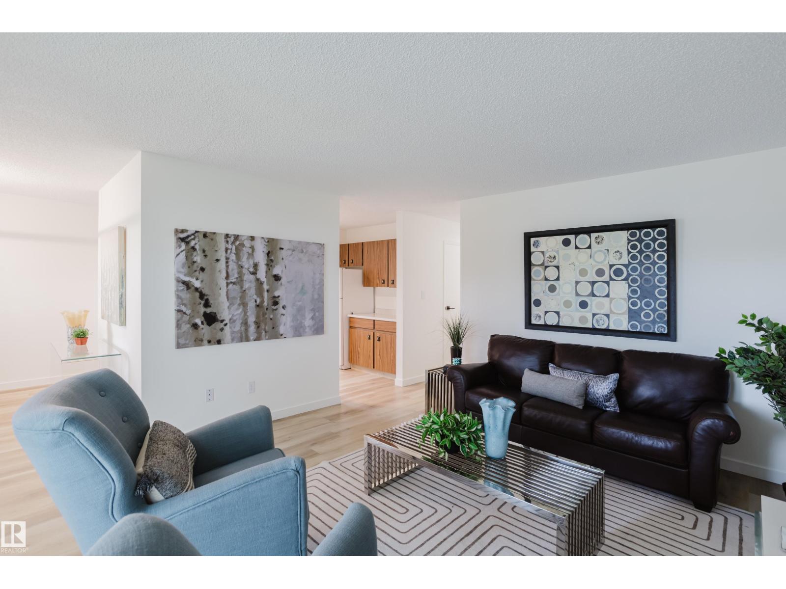 11208 69 ST NW - 6