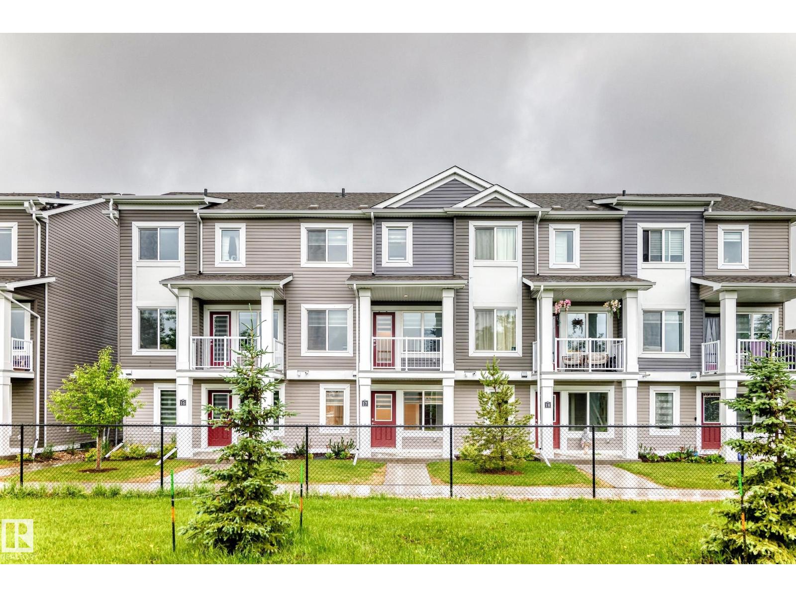 #17 4137 76 ST NW - 1