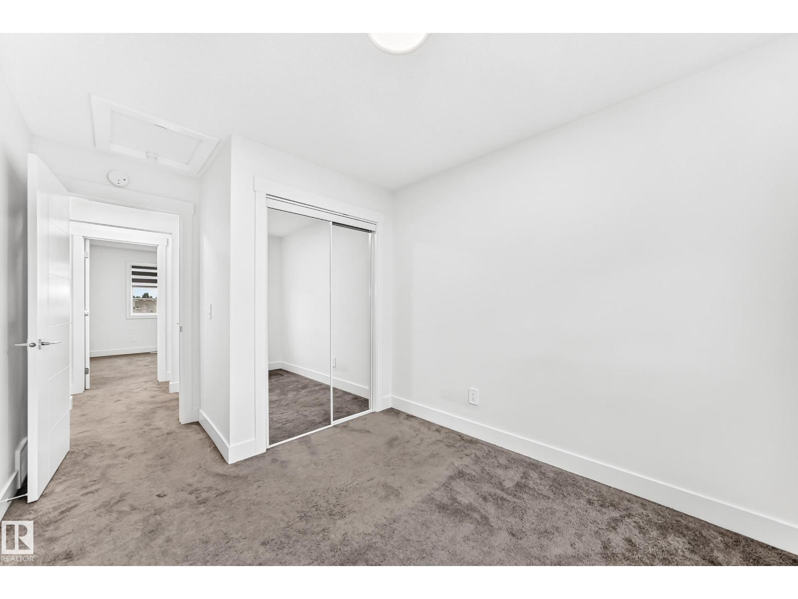 #17 4137 76 ST NW - 25