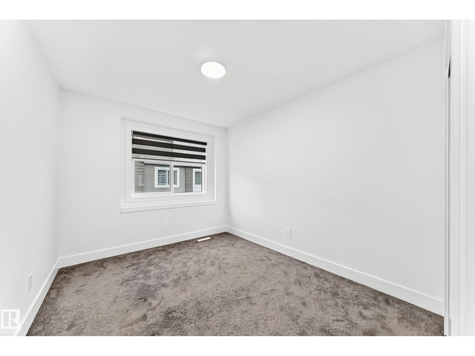 #17 4137 76 ST NW - 26