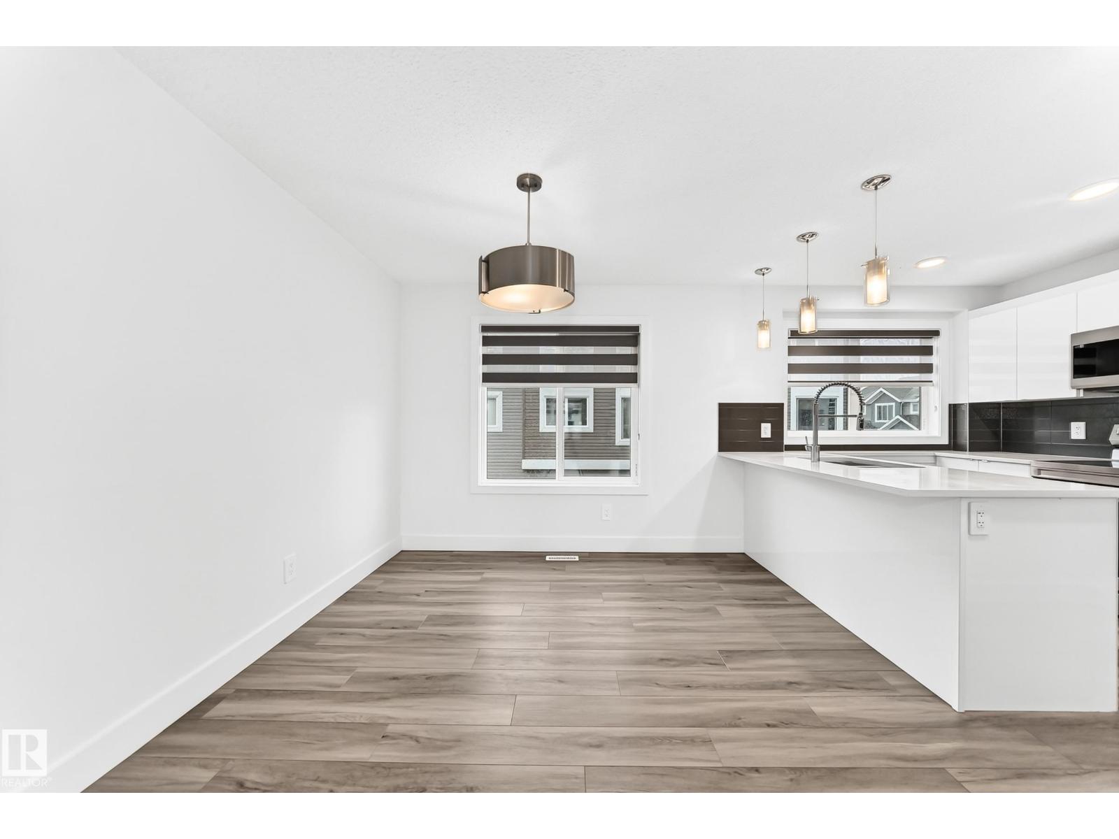 #17 4137 76 ST NW - 3