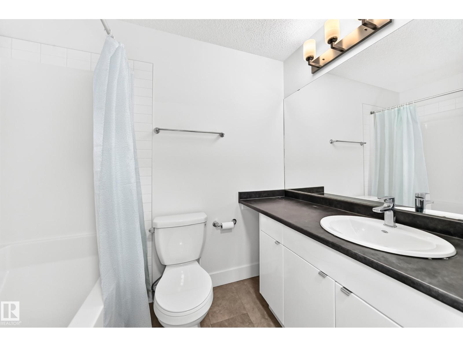 #17 4137 76 ST NW - 30