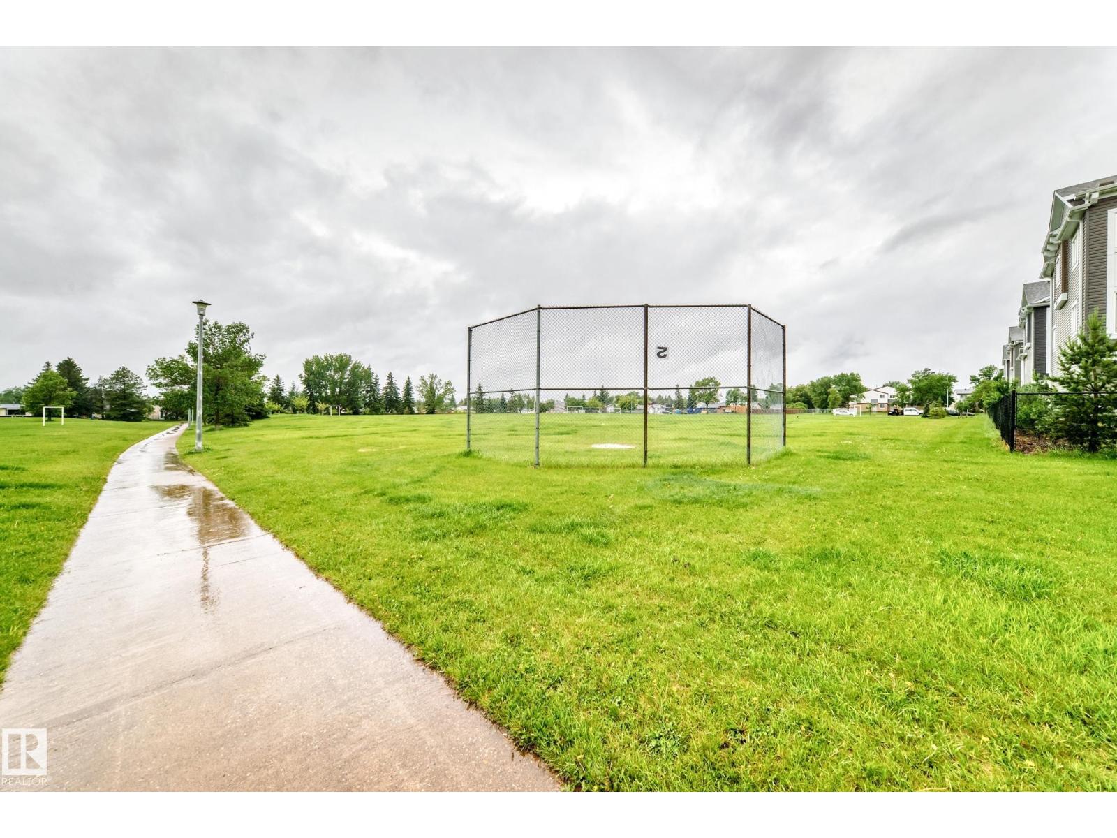 #17 4137 76 ST NW - 45