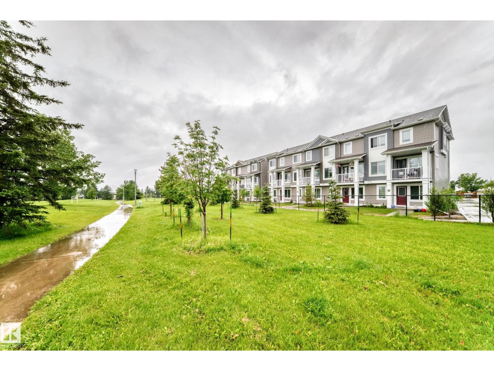 #17 4137 76 ST NW - 49