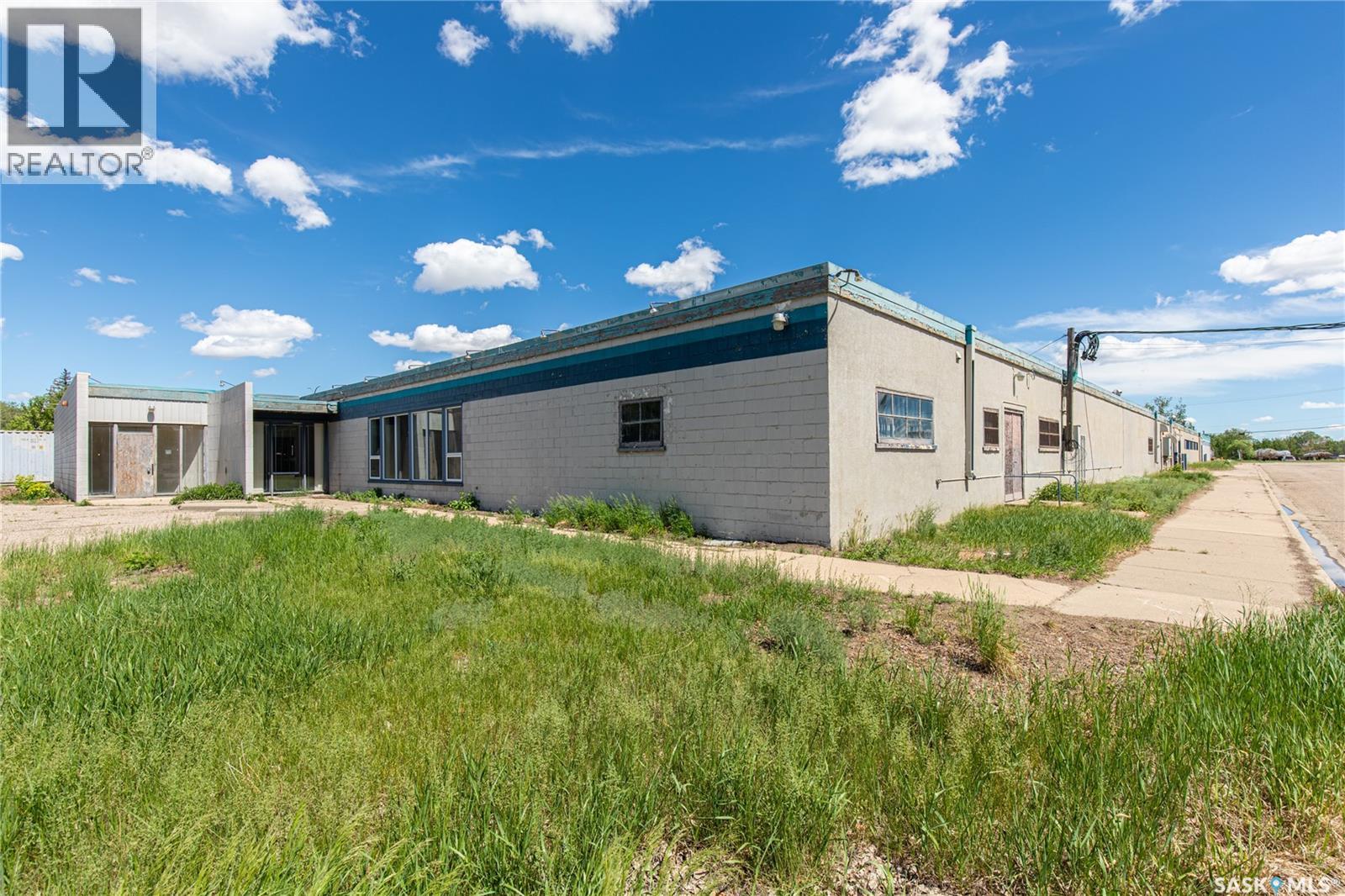 115 Coronation DRIVE, Moose Jaw — photo 2