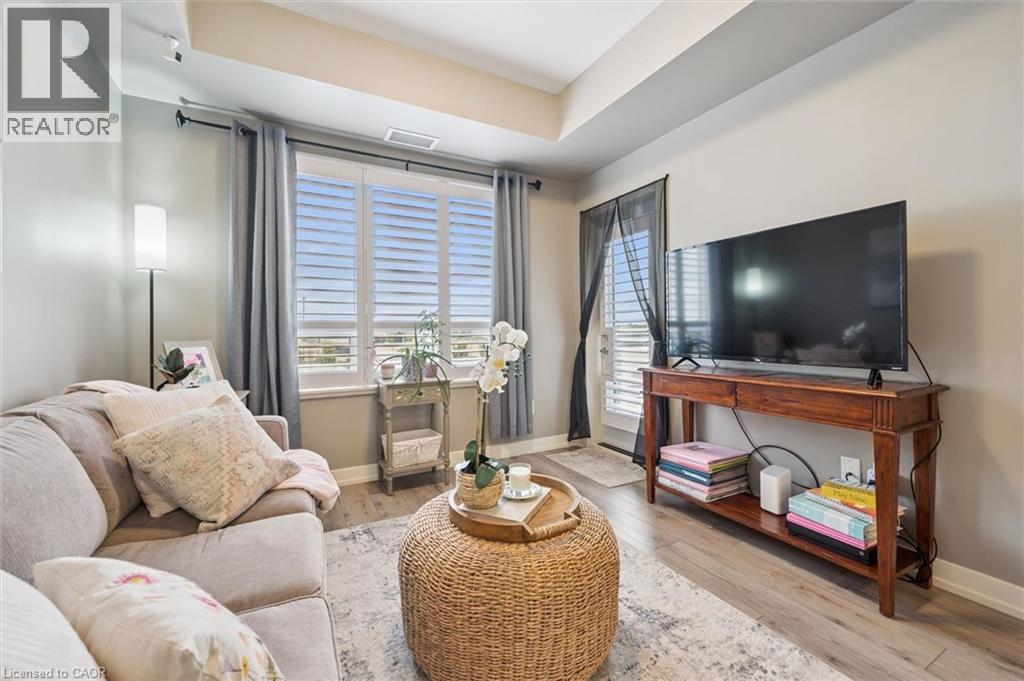#308 255 NORTHFIELD Drive - 18