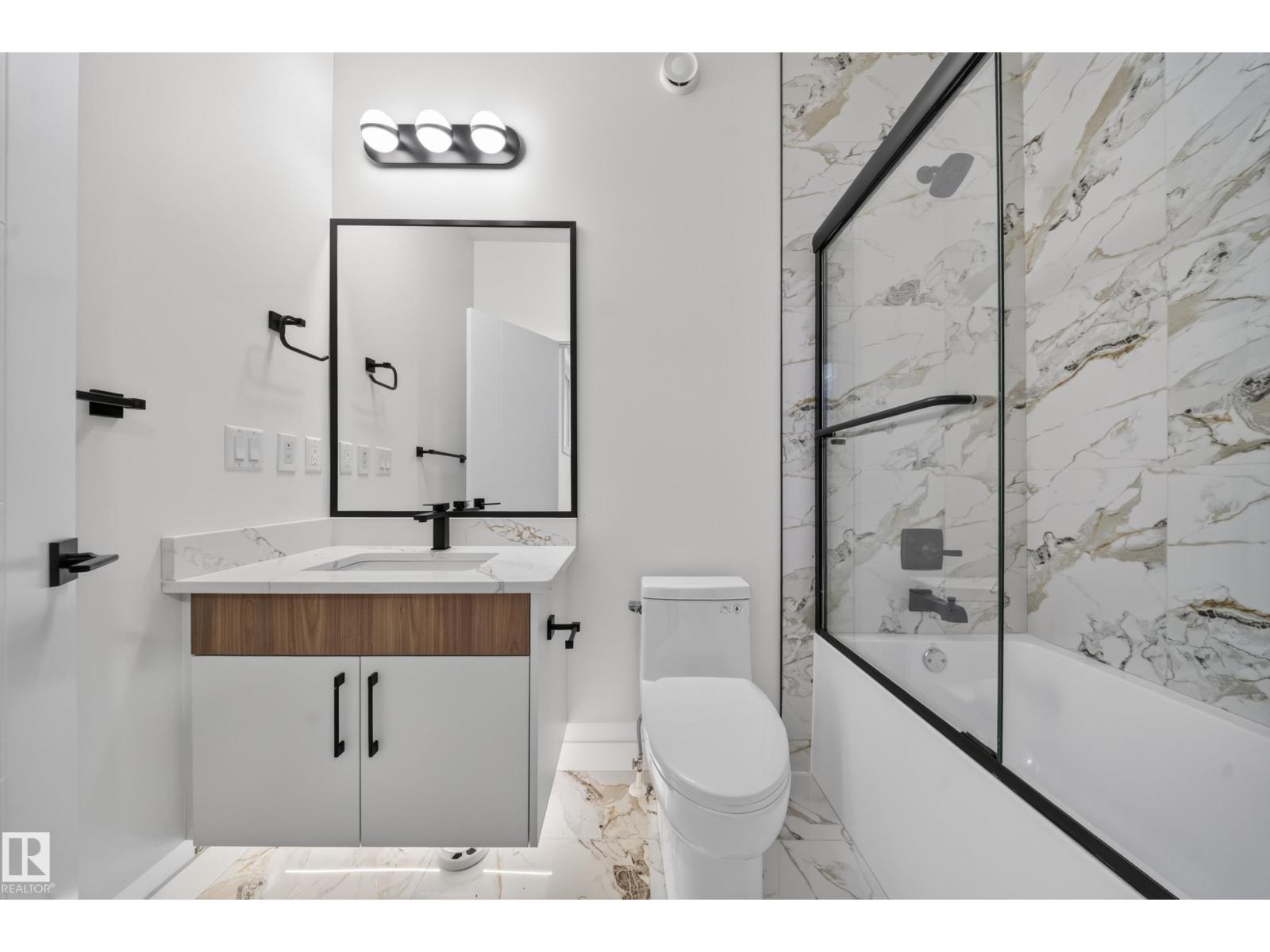 8915 MAYDAY WY SW - 40