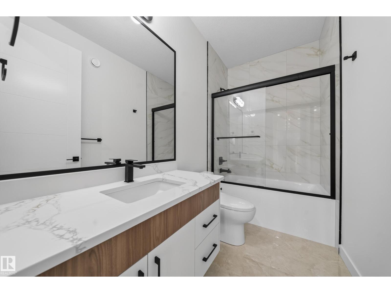 8915 MAYDAY WY SW - 32