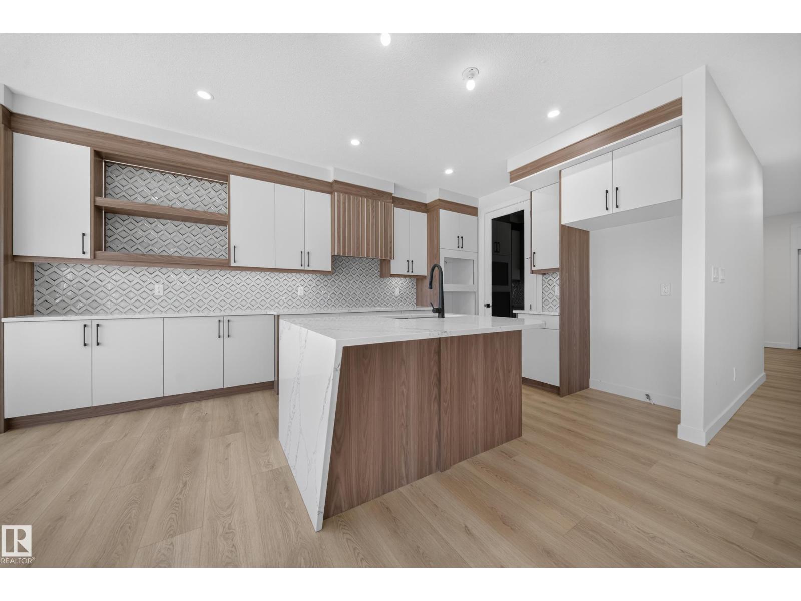 8915 MAYDAY WY SW - 18