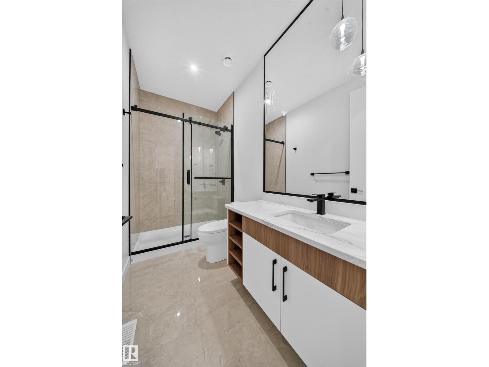 8915 MAYDAY WY SW - 8