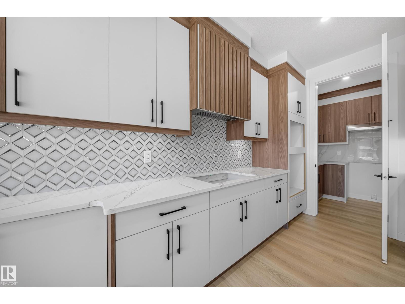 8915 MAYDAY WY SW - 25