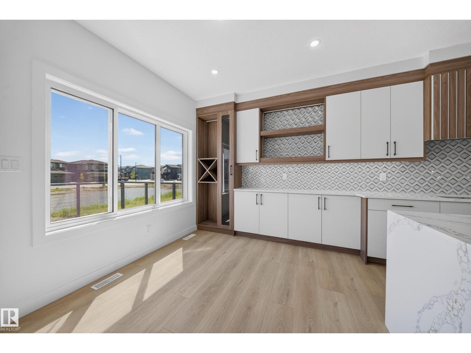 8915 MAYDAY WY SW - 17
