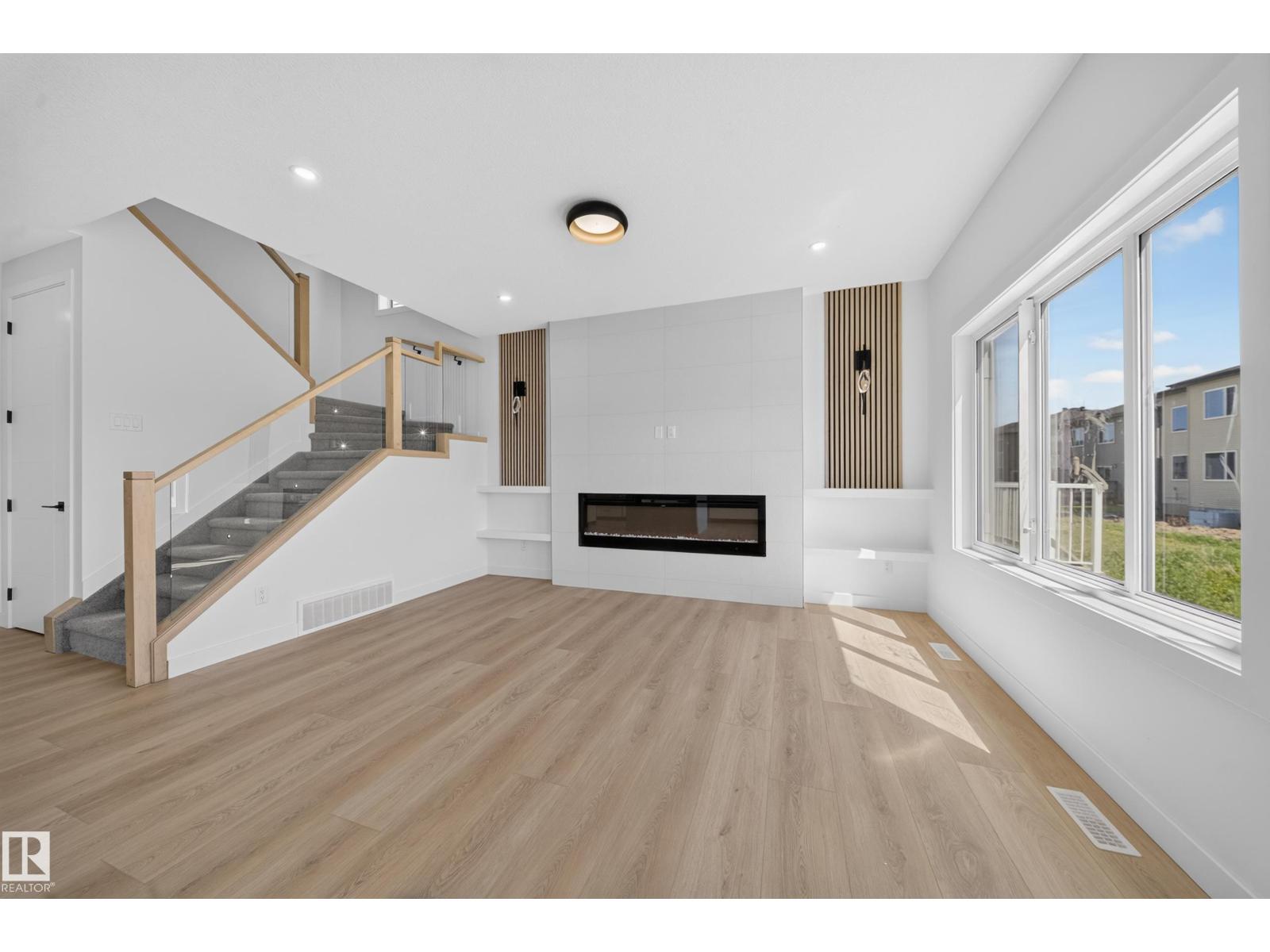8915 MAYDAY WY SW - 21