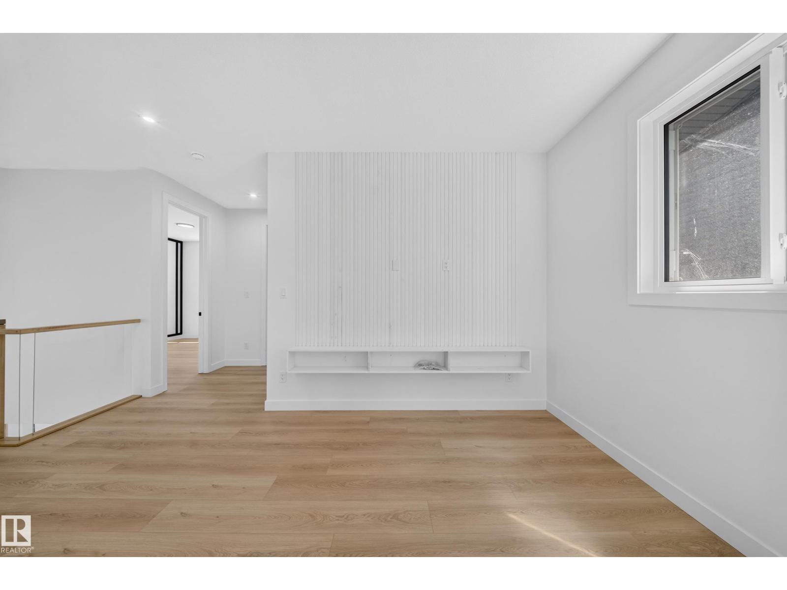 8915 MAYDAY WY SW - 29