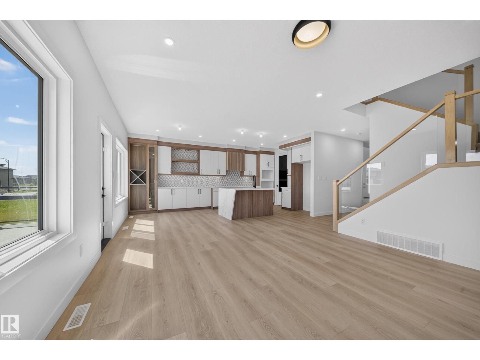 8915 MAYDAY WY SW - 22