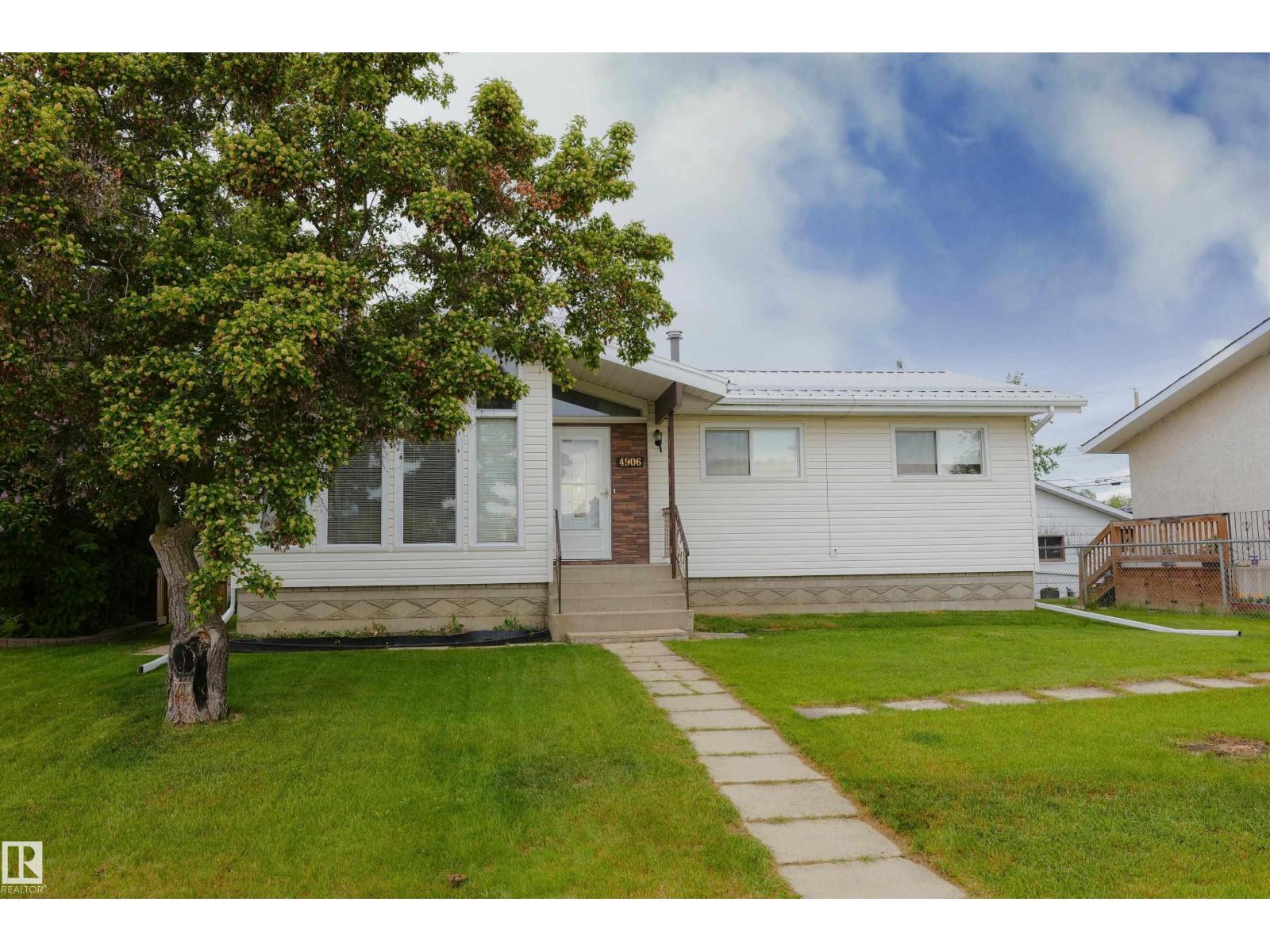 4906 43A ST — photo 31