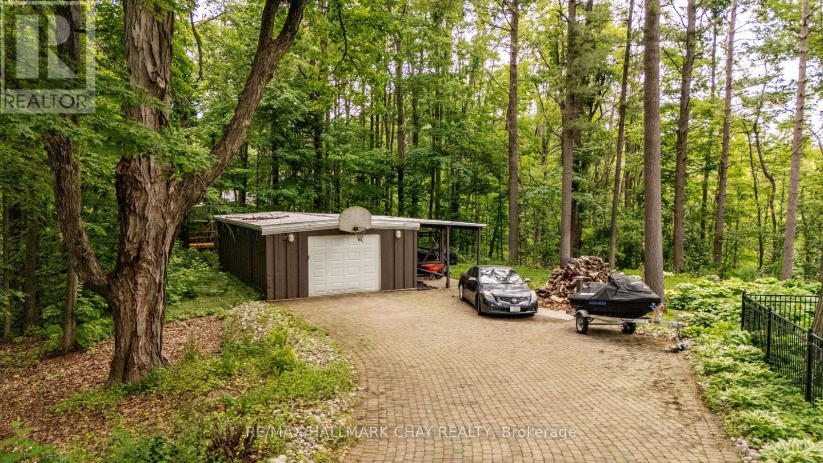 11 PARK TRAIL - 45