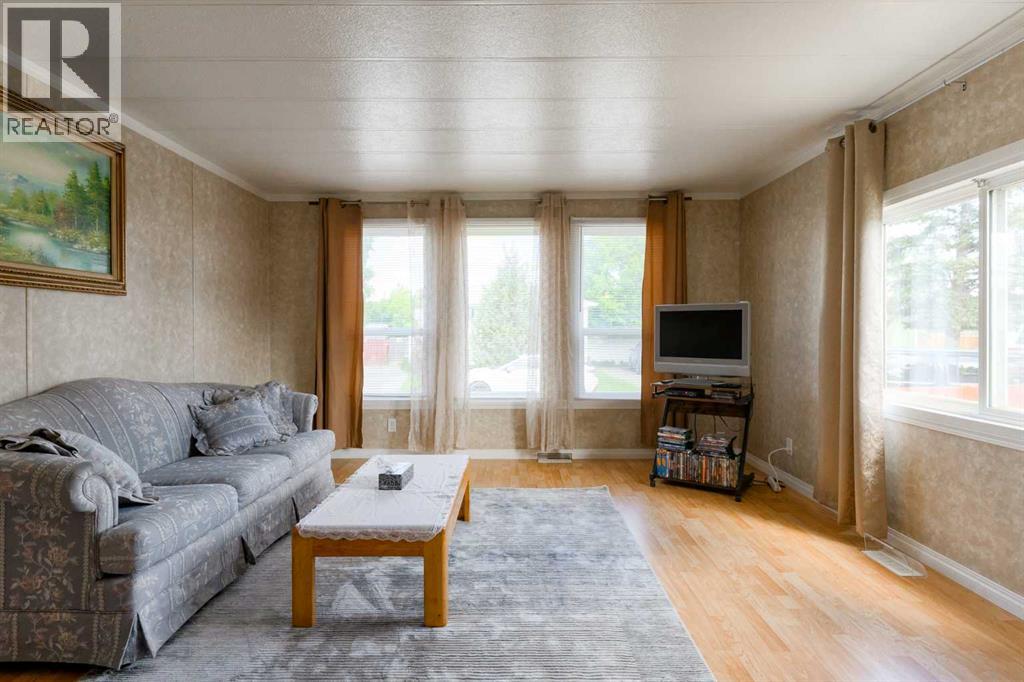 235, 6220 17 Avenue SE - 5