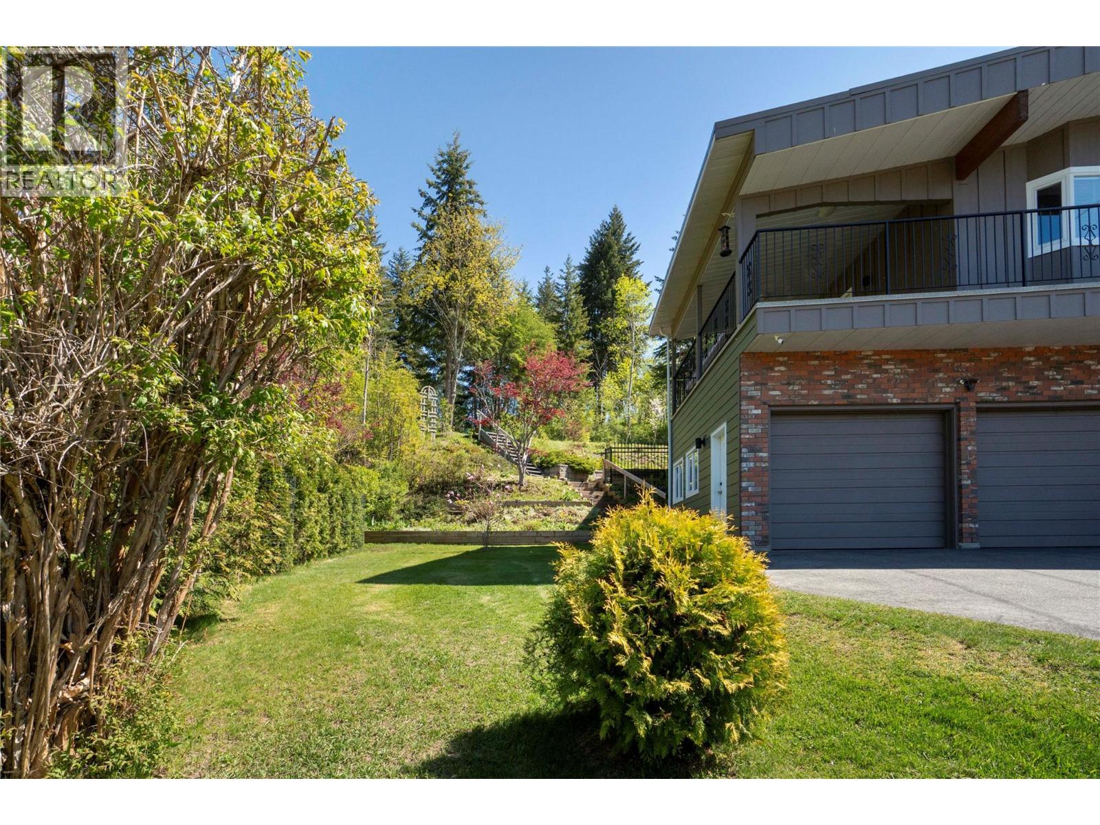 1280 Lakeshore Road NE - 63