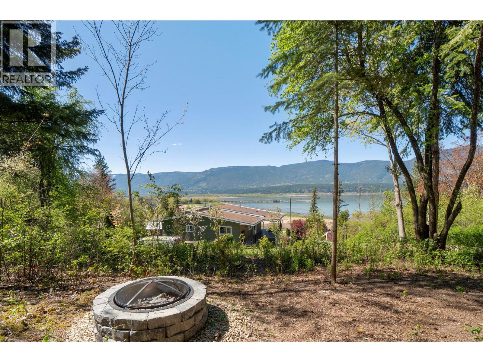 1280 Lakeshore Road NE - 70