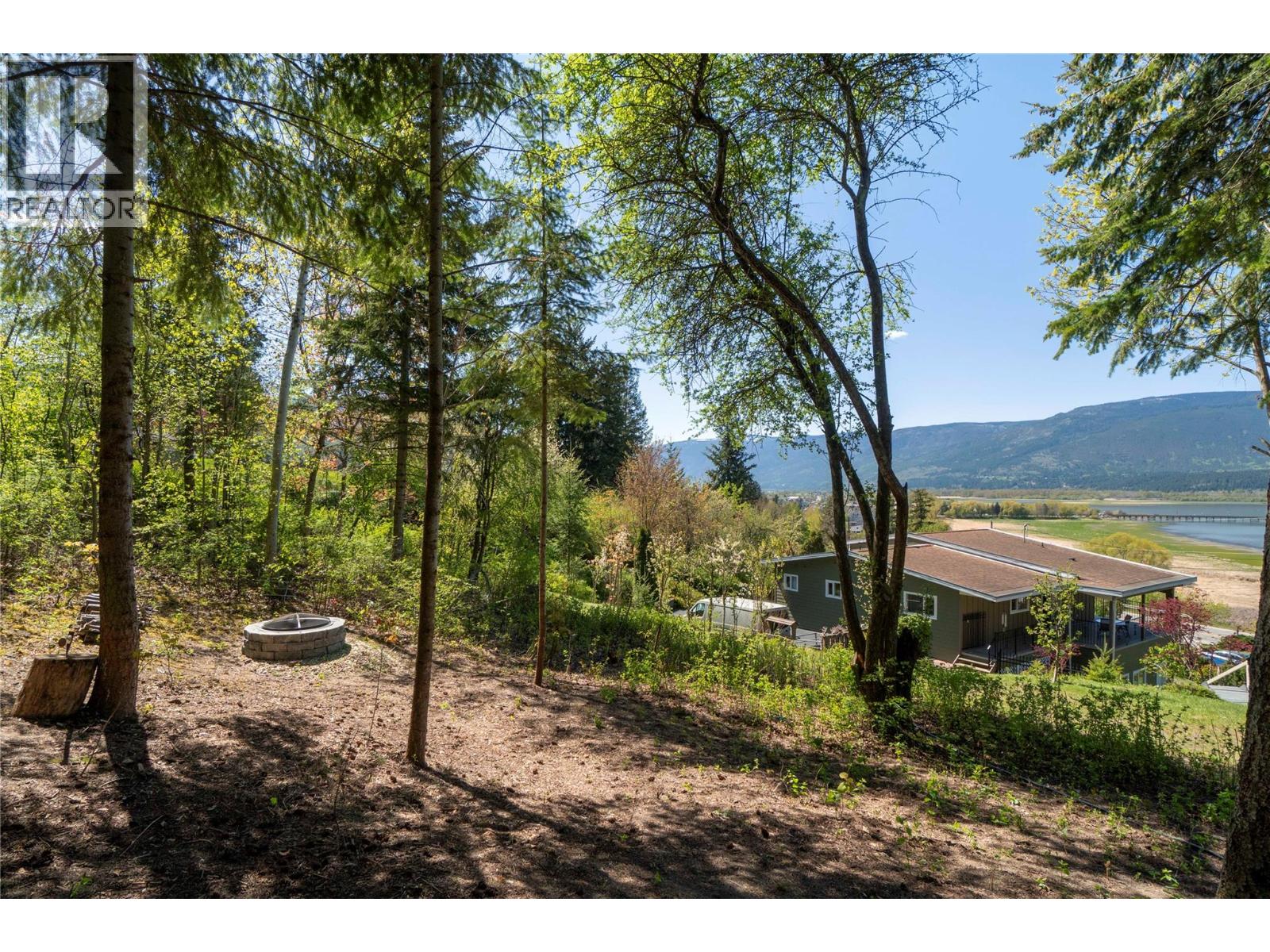 1280 Lakeshore Road NE - 65