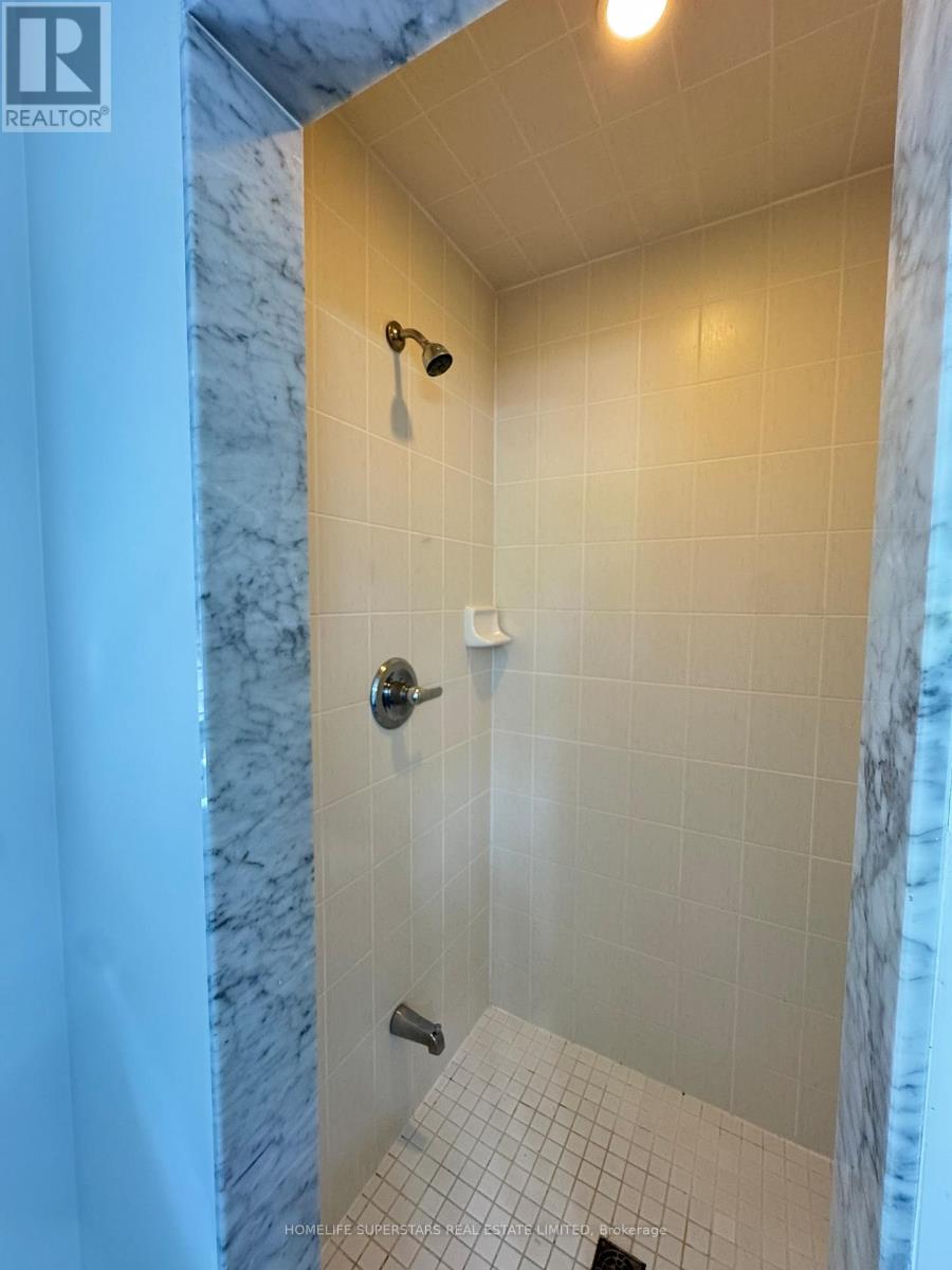 84 BELL AVENUE - 24