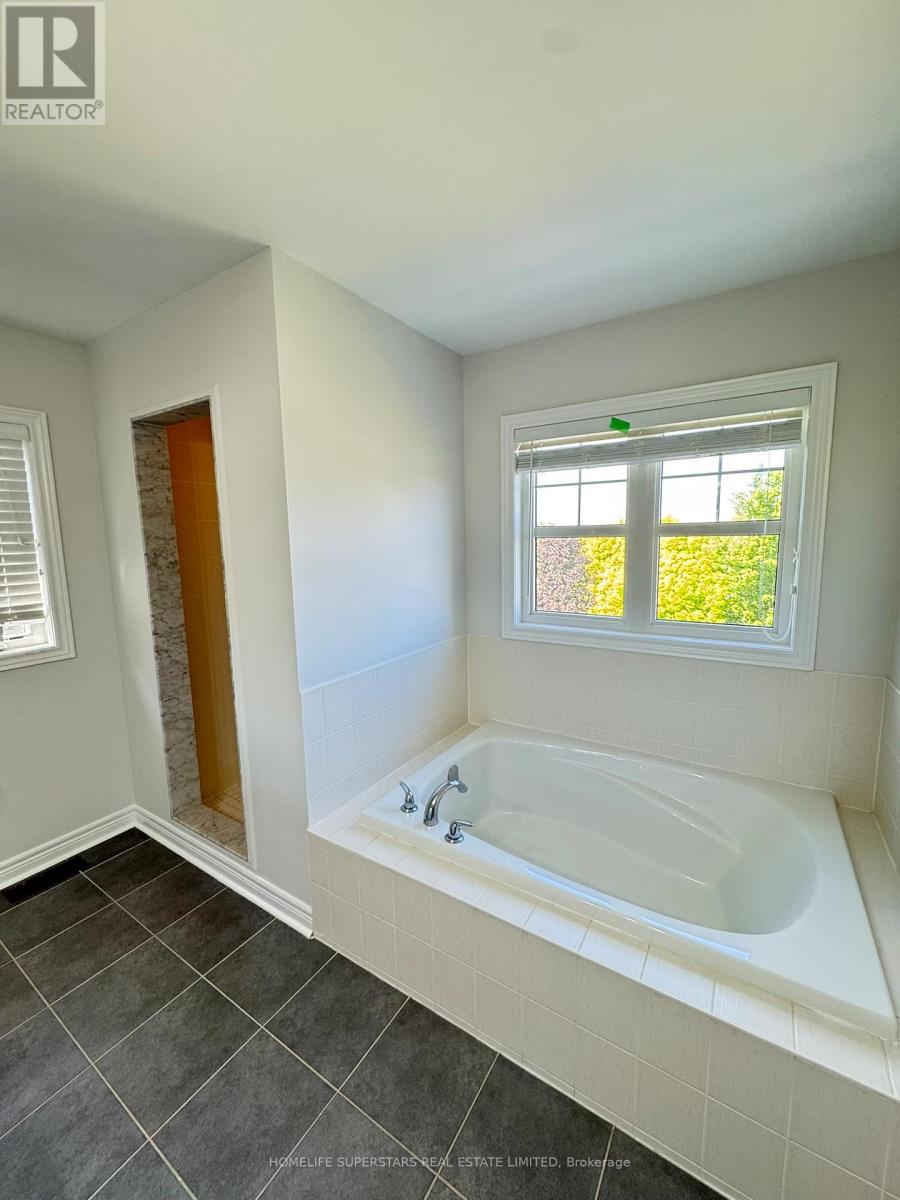 84 BELL AVENUE - 23