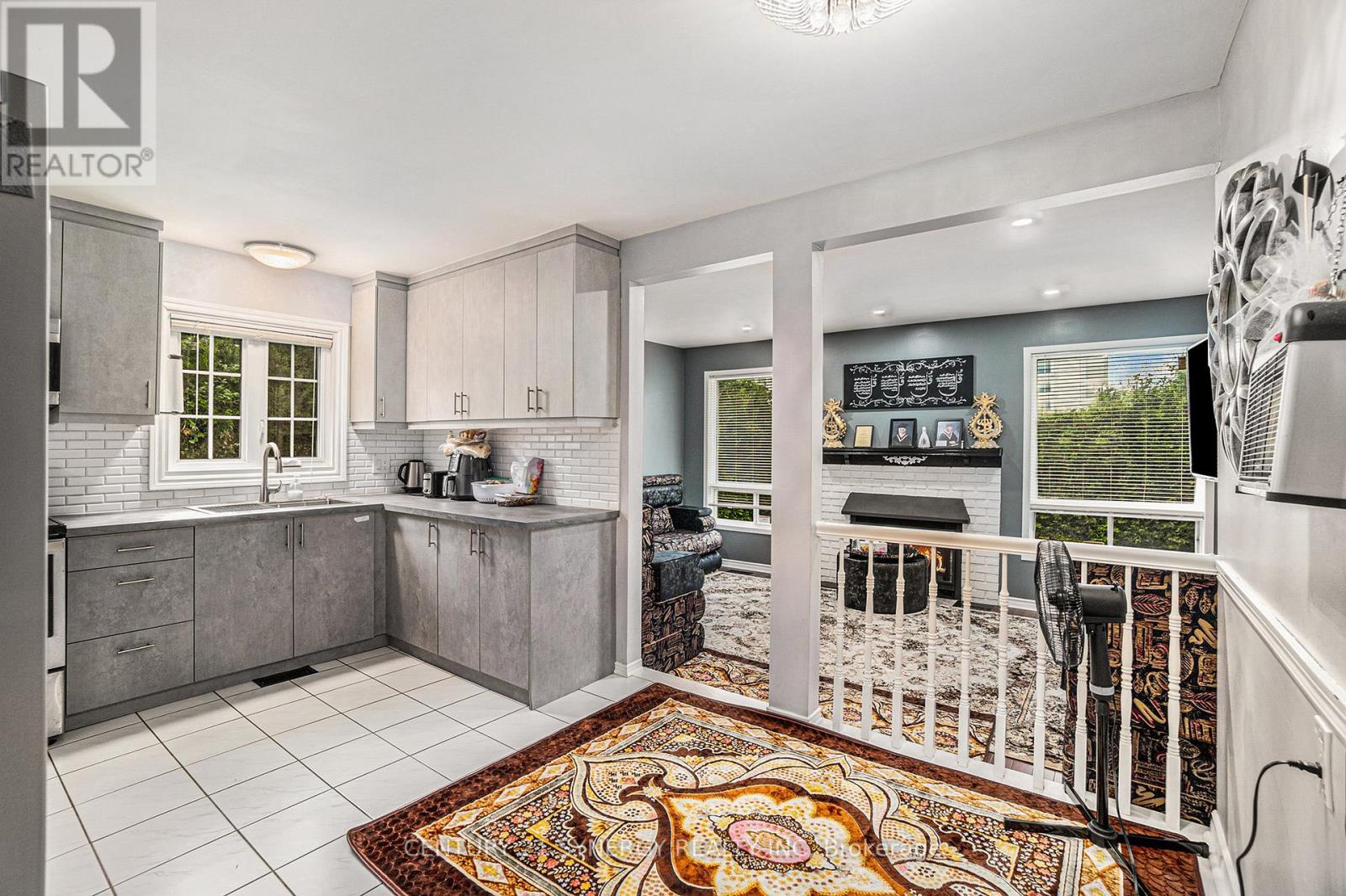 6415 VISENEAU DRIVE - 10