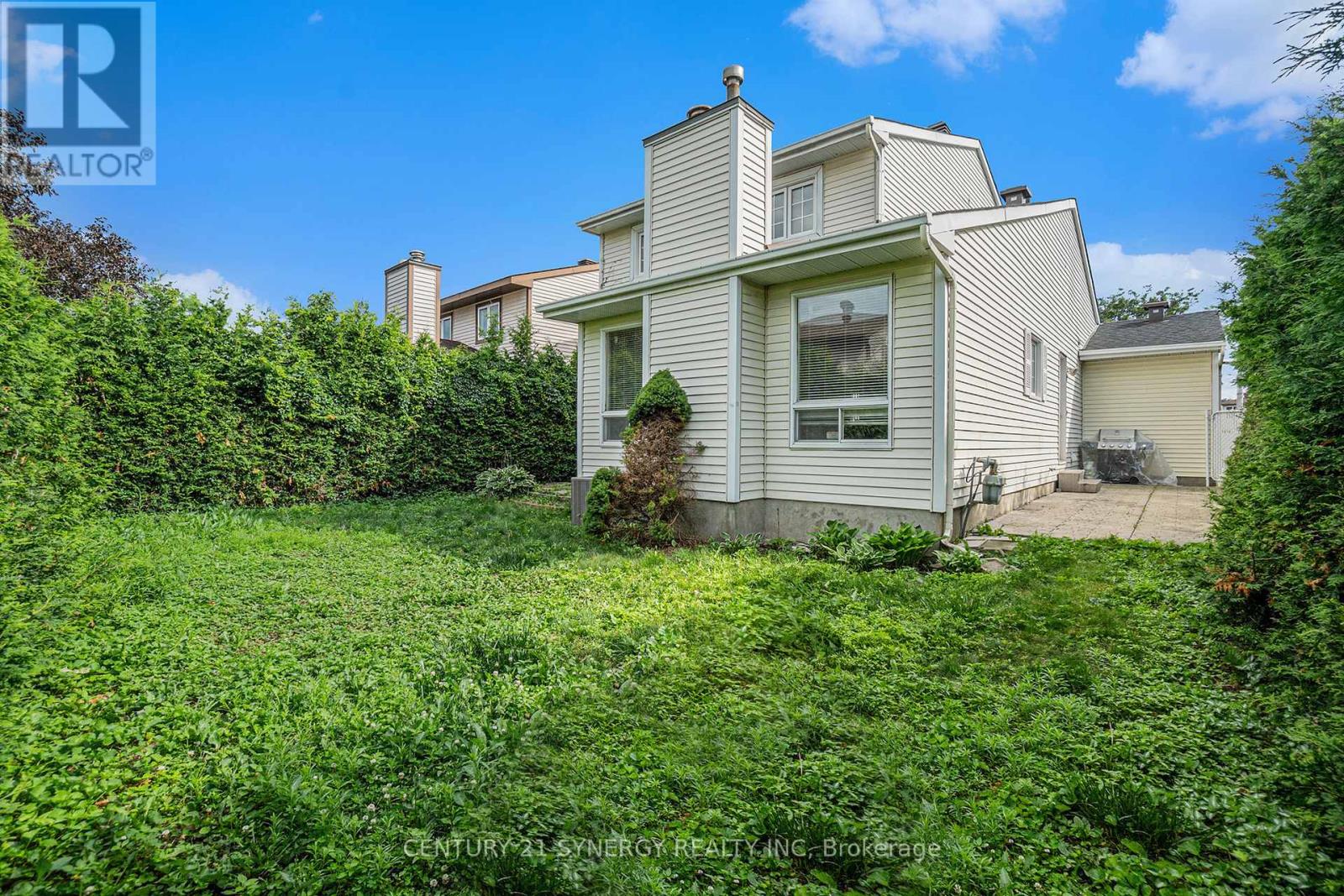 6415 VISENEAU DRIVE - 25