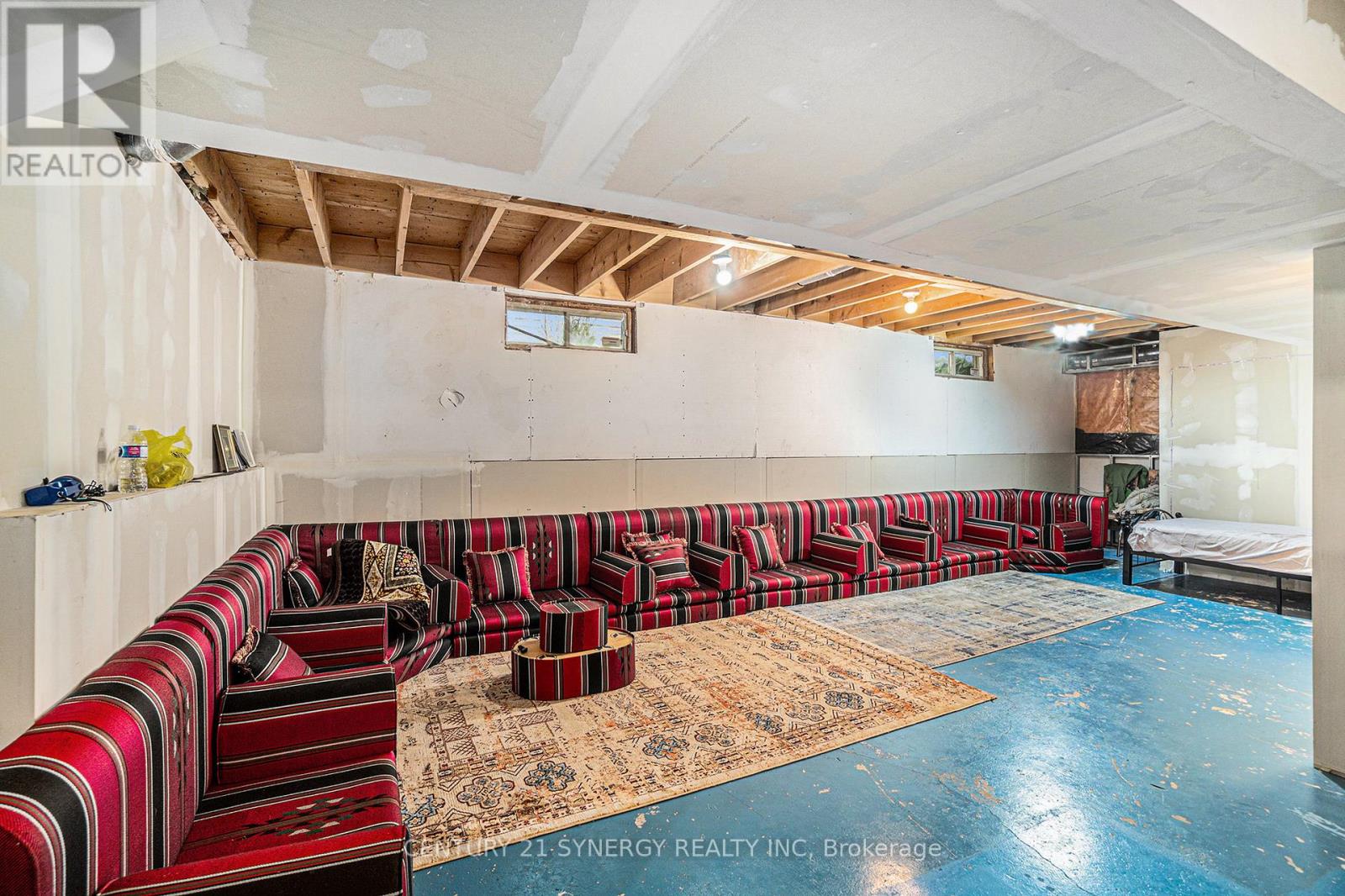 6415 VISENEAU DRIVE - 24