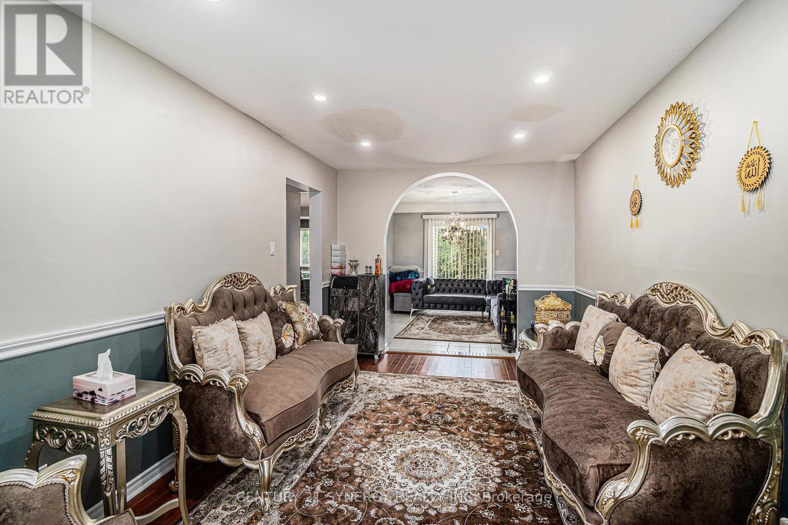 6415 VISENEAU DRIVE - 4