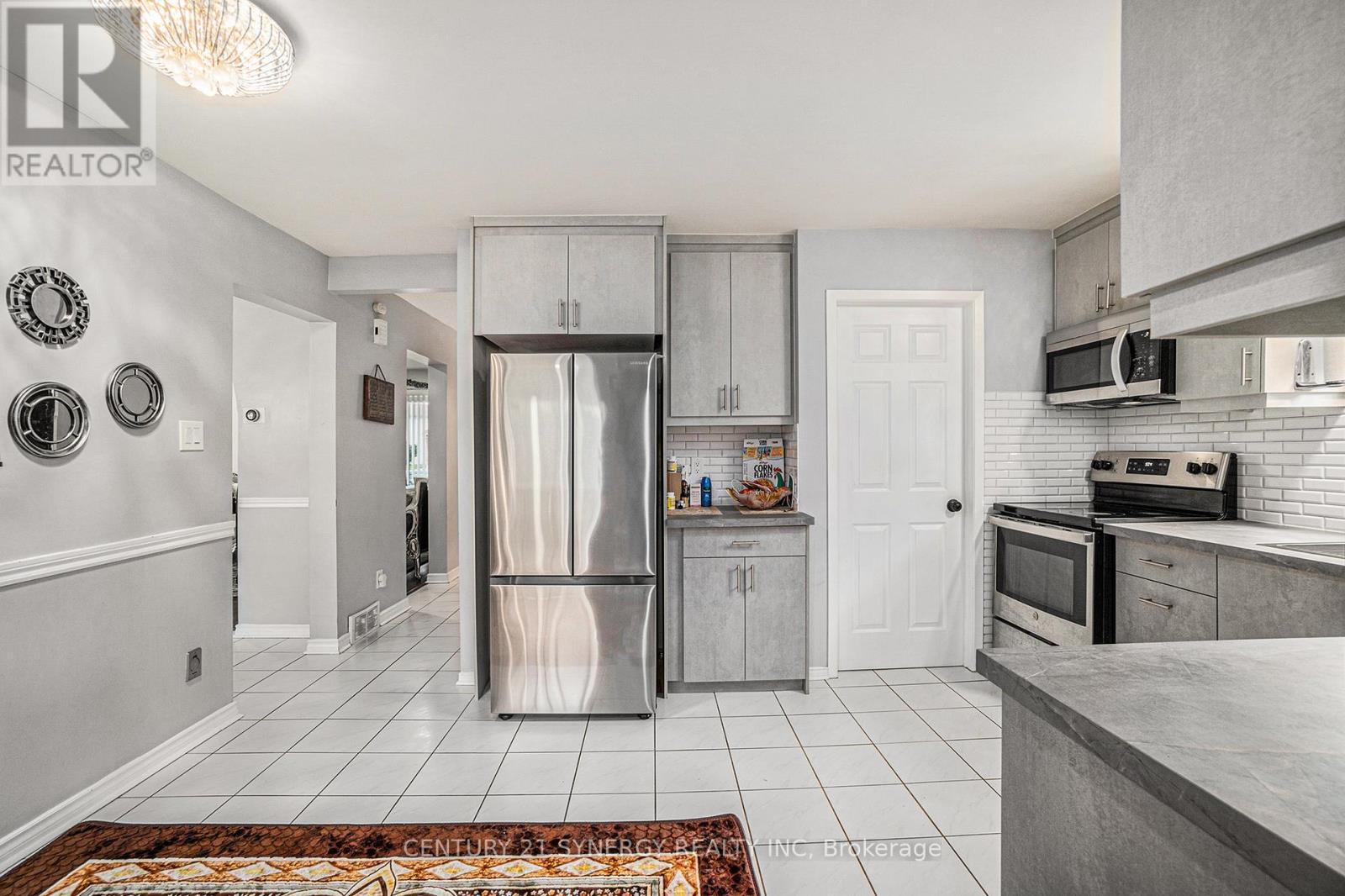 6415 VISENEAU DRIVE - 8