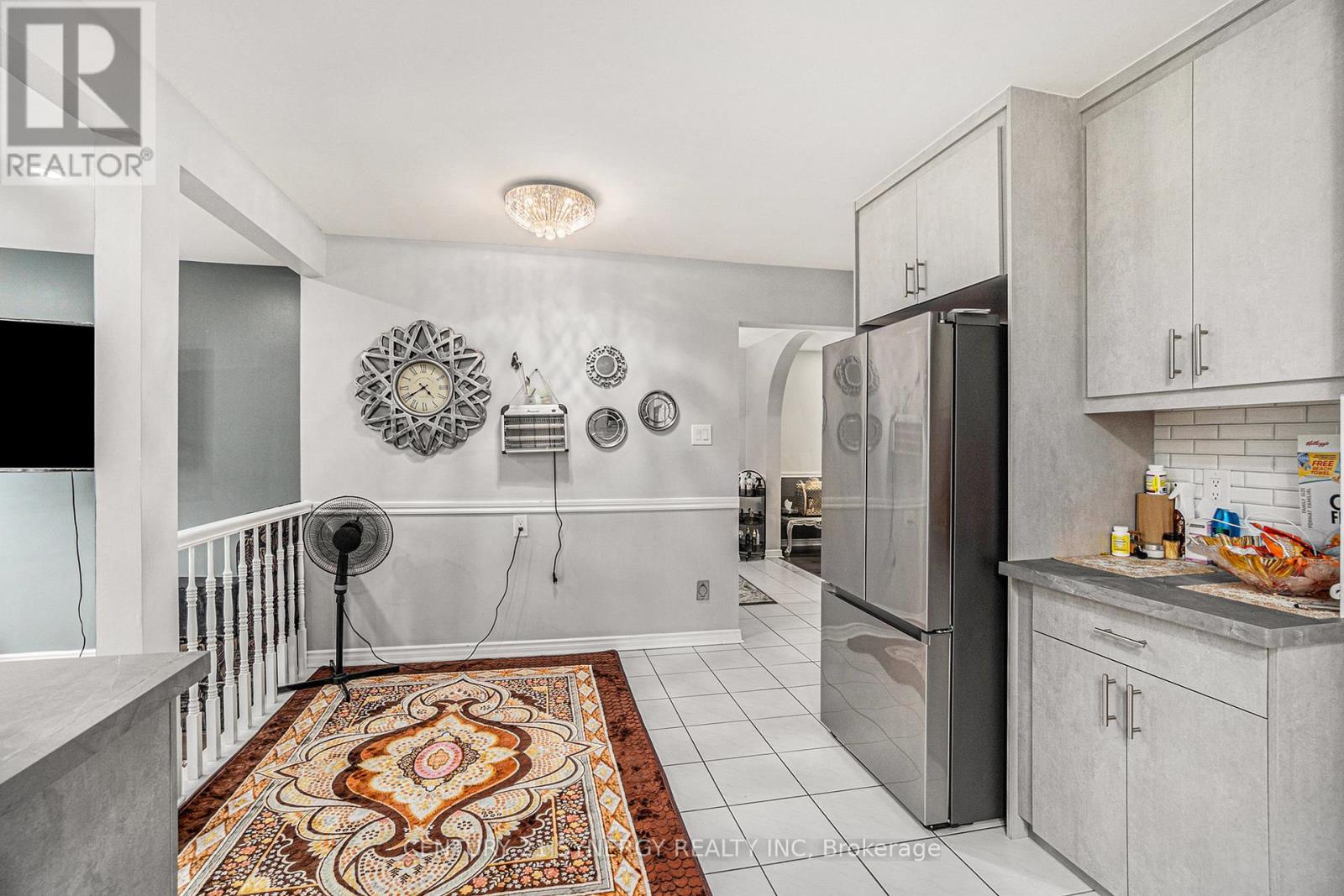 6415 VISENEAU DRIVE - 7