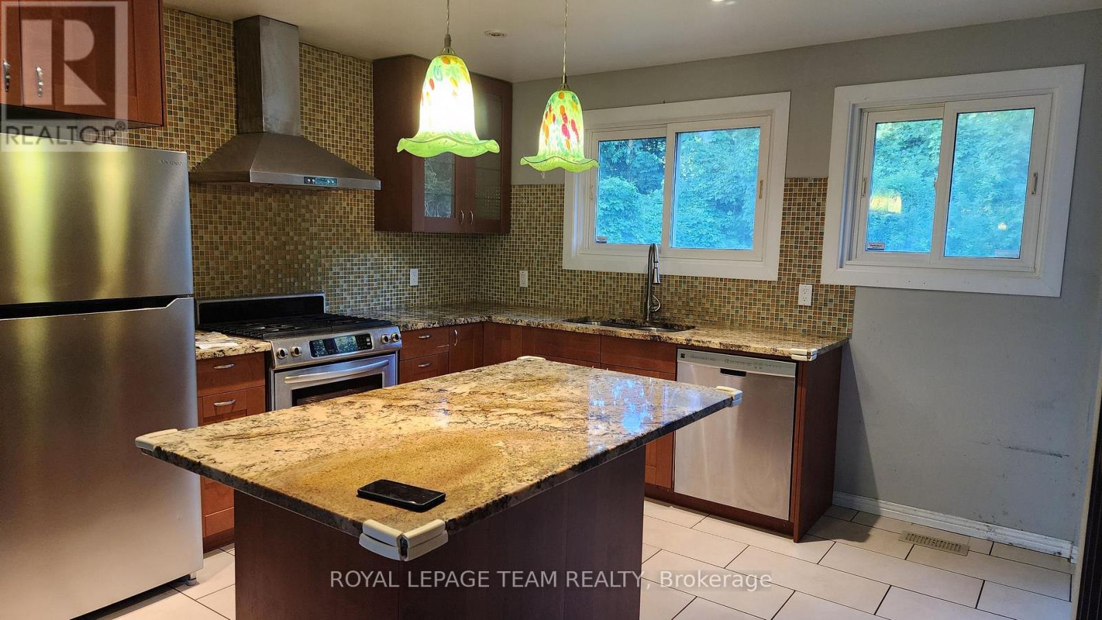 4 Bed, 3 Bath House for Rent in Ottawa – 1013 CADBORO ROAD, Ottawa – MLS# X13498408 - Image 11
