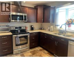 4pc Bathroom - 807 8a Avenue, Fox Creek, AB T0H1P0 Photo 6