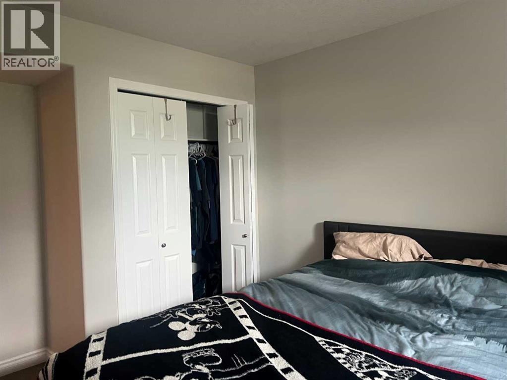 807 8A Avenue - 36