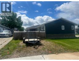 807 8a Avenue, Fox Creek, AB T0H1P0 Photo 44