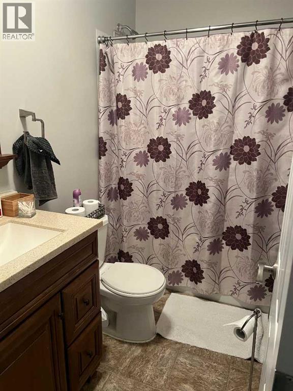807 8A Avenue - 34