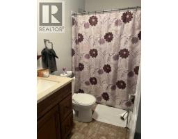 807 8a Avenue, Fox Creek, AB T0H1P0 Photo 34