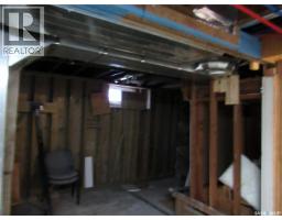 110 7th Avenue W, Kindersley, SK S0L1S0 Photo 25