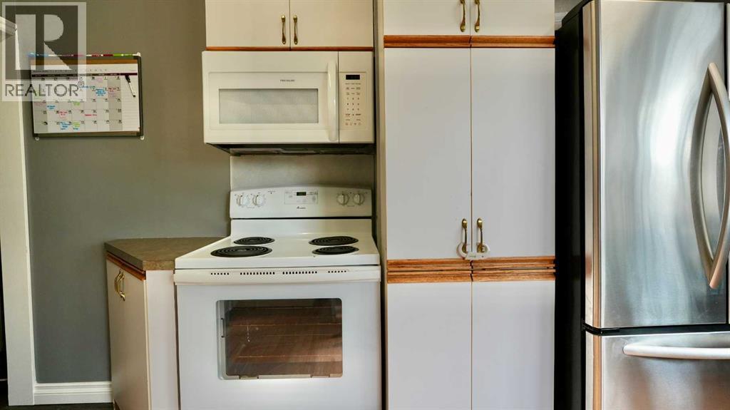 10122 106 Avenue - 18
