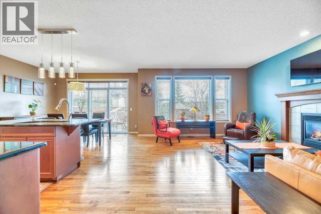 8 Sunset Square - 13