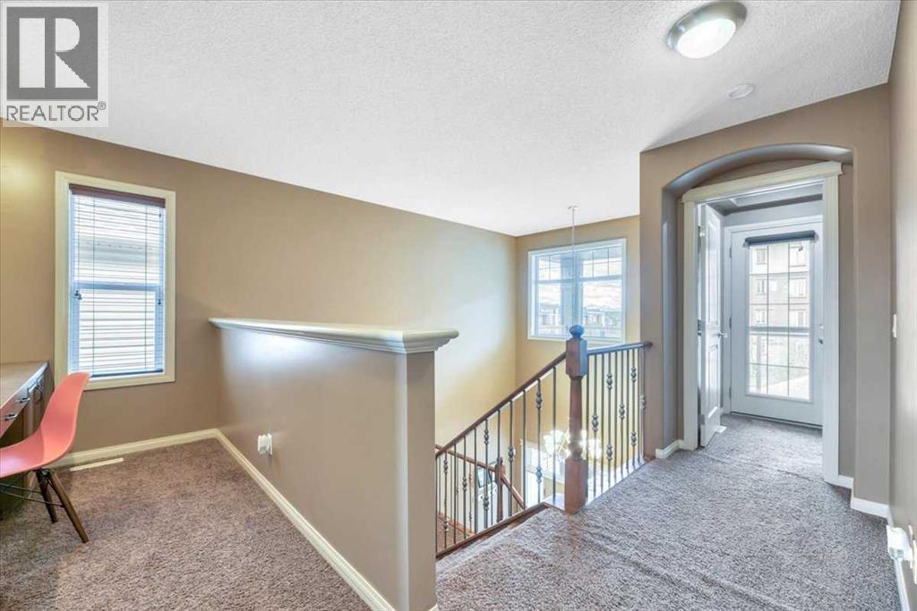 8 Sunset Square - 24