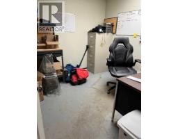 201 1 Street E, Fox Creek, AB T0H1P0 Photo 24
