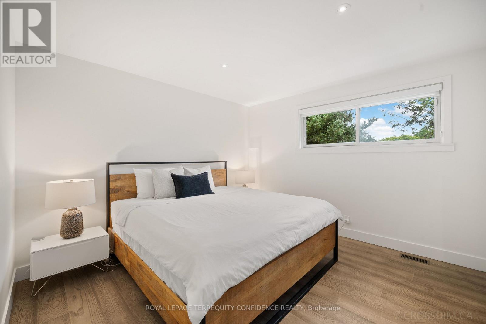 58 SHIPPIGAN CRESCENT - 16
