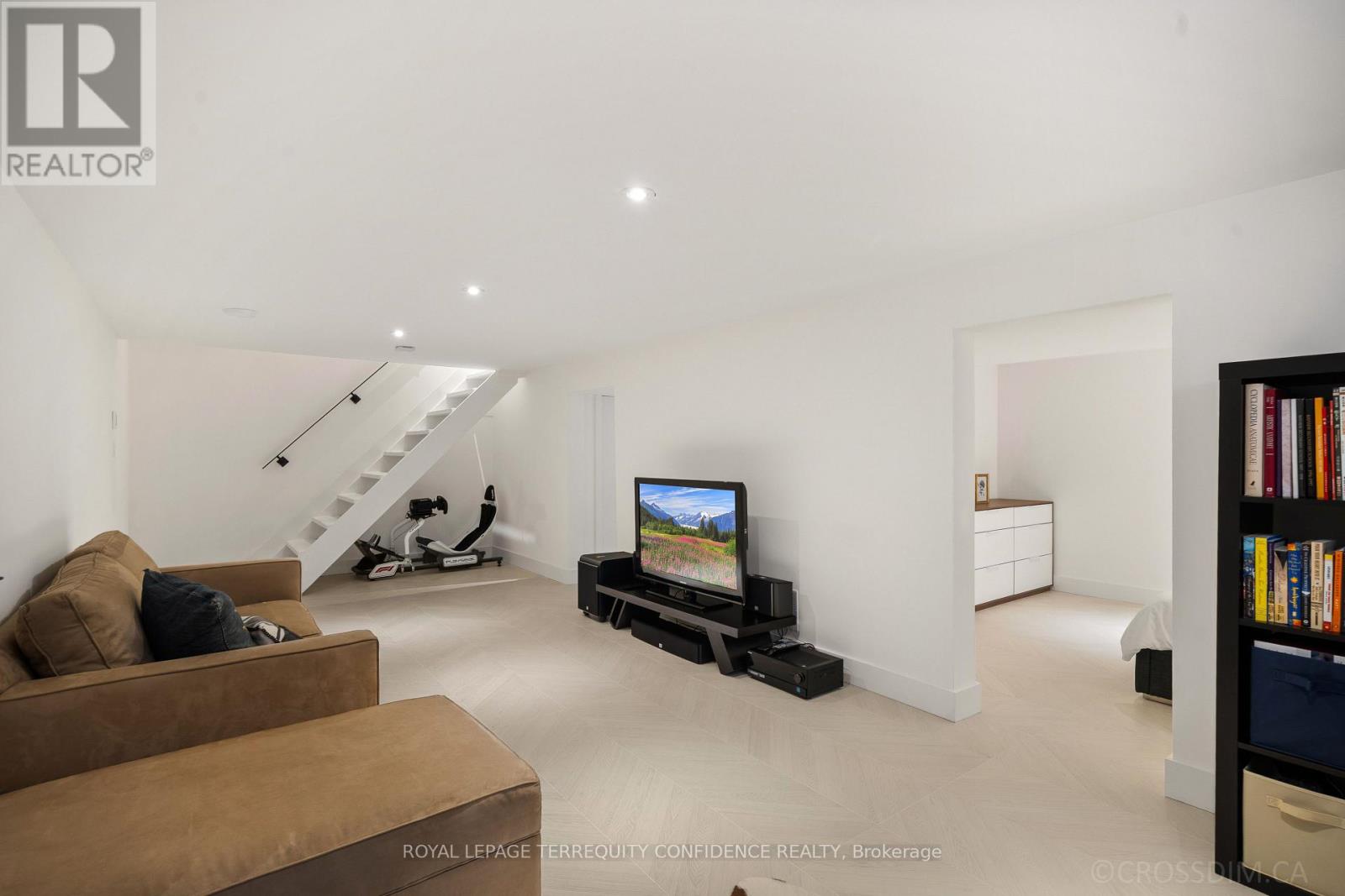58 SHIPPIGAN CRESCENT - 21
