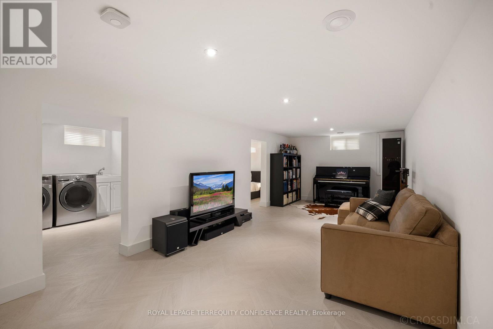 58 SHIPPIGAN CRESCENT - 22