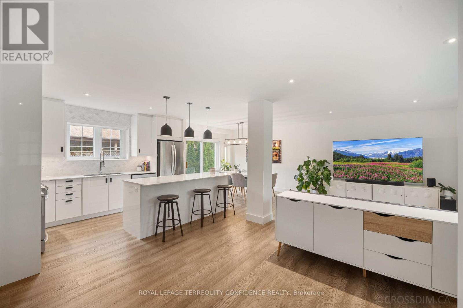 58 SHIPPIGAN CRESCENT - 3