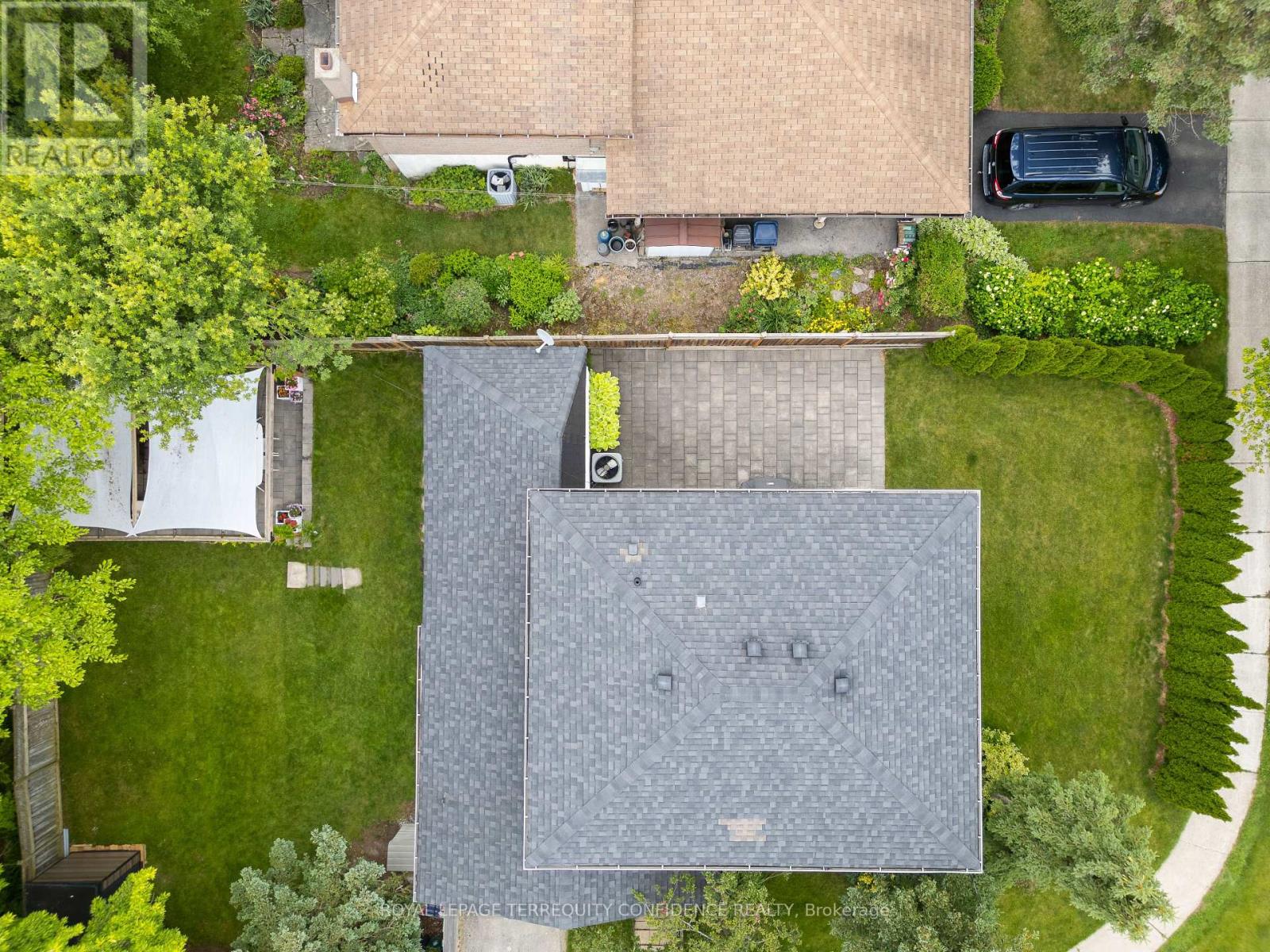 58 SHIPPIGAN CRESCENT - 37